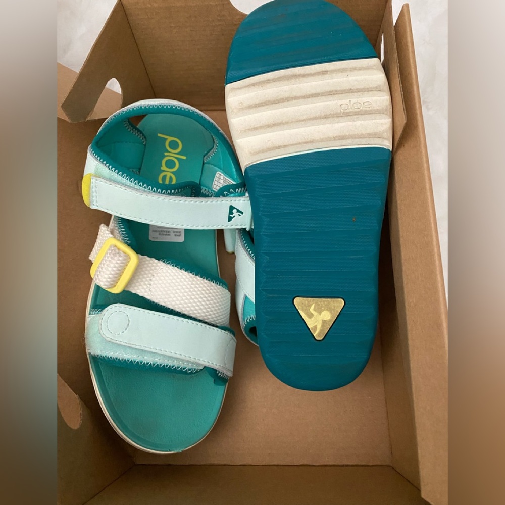 Boy sandals